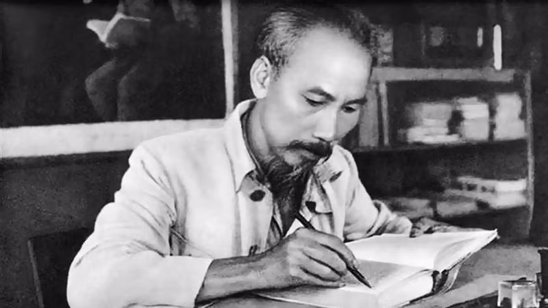 Học giả quốc tế nói gì về Chủ tịch Hồ Chí Minh?