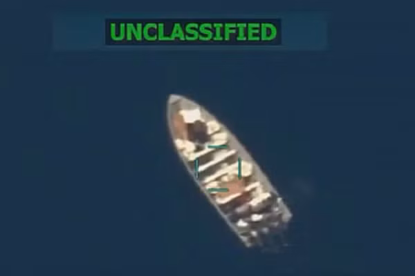 Mỹ phá hủy hai tàu nghi chở ma túy, 5 người thiệt mạng