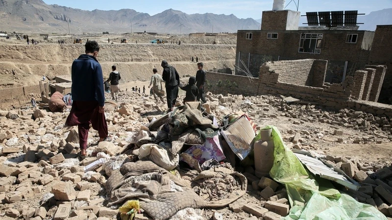 Pakistan cảnh báo Afghanistan vượt qua 'lằn ranh đỏ'