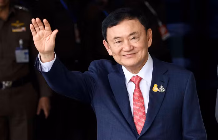 Cựu Thủ tướng Thái Lan Thaksin được ra tù trước thời hạn