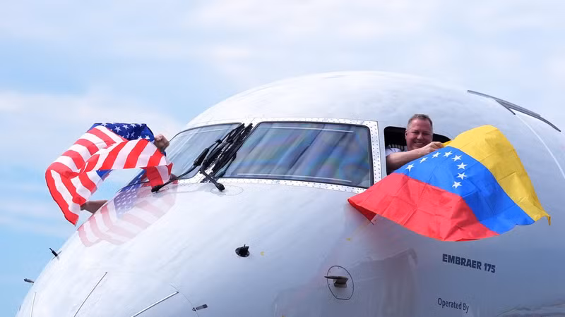 Mỹ nối lại đường bay thẳng đến Venezuela sau 7 năm
