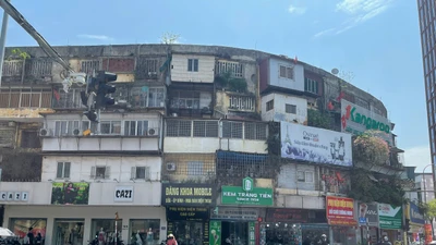 Giá nhà tăng cao, nhiều người chuyển hướng tìm mua tập thể cũ ở Hà Nội
