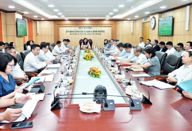 Tính đến cuối tháng 6, có hơn 8 triệu tài khoản chứng khoán Tinh den cuoi thang 6, co hon 8 trieu tai khoan chung khoan