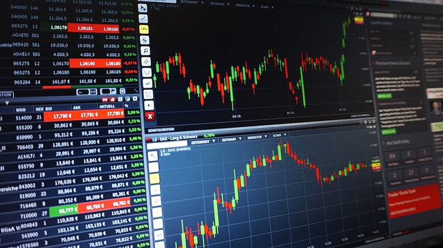 VN-Index vượt mốc 1.270 điểm, có thể tiếp tục đà tăng trong phiên đầu tuần VN-Index vuot moc 1.270 diem, co the tiep tuc da tang trong phien dau tuan