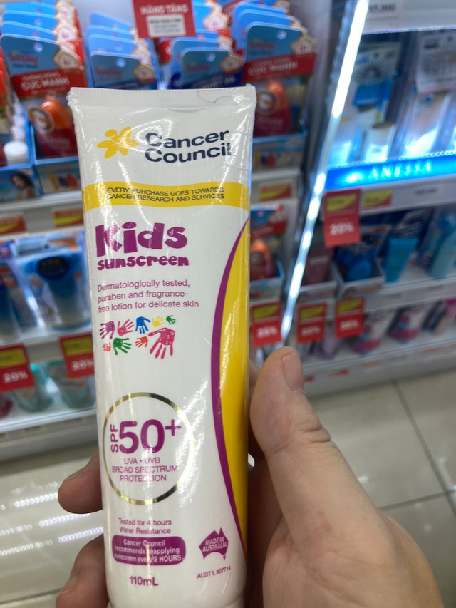 Nên sử dụng kem chống nắng cho trẻ em như thế nào? - Hình 3 Nen su dung kem chong nang cho tre em nhu the nao?-Hinh-3