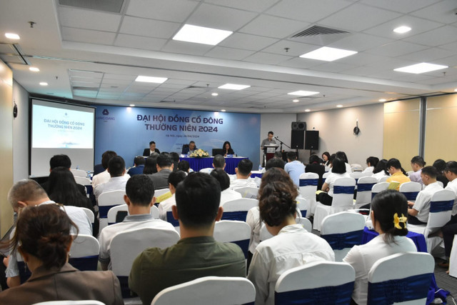 Long Giang Land: Mục tiêu gấp đôi doanh thu, làm rõ khoản tiền cọc gần 400 tỷ Long Giang Land: Muc tieu gap doi doanh thu, lam ro khoan tien coc gan 400 ty