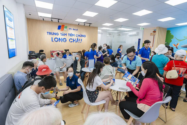 FPT Retail chào bán 10% cổ phần nhà thuốc Long Châu - Hình 2 FPT Retail chao ban 10% co phan nha thuoc Long Chau-Hinh-2