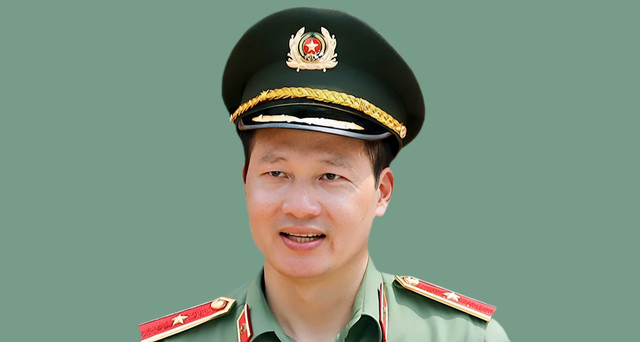 Thieu tuong Vu Hong Van lam Pho Chu nhiem UBKT Trung uong