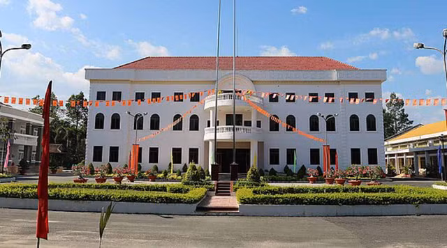 Cong ty Hiep Ninh khong doi thu goi thau hon 9 ty o huyen Duong Minh Chau