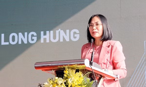 long-hung-3.jpg
