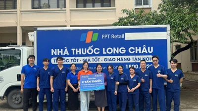 Hàng ngàn người dân miền Trung được Long Châu tiêm miễn phí vắc xin uốn ván 