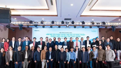 Tiến bộ trong phẫu thuật nội soi và robot điều trị ung thư thực quản