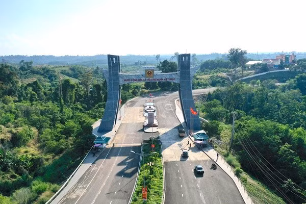cua-khau-le-thanh-1.jpg