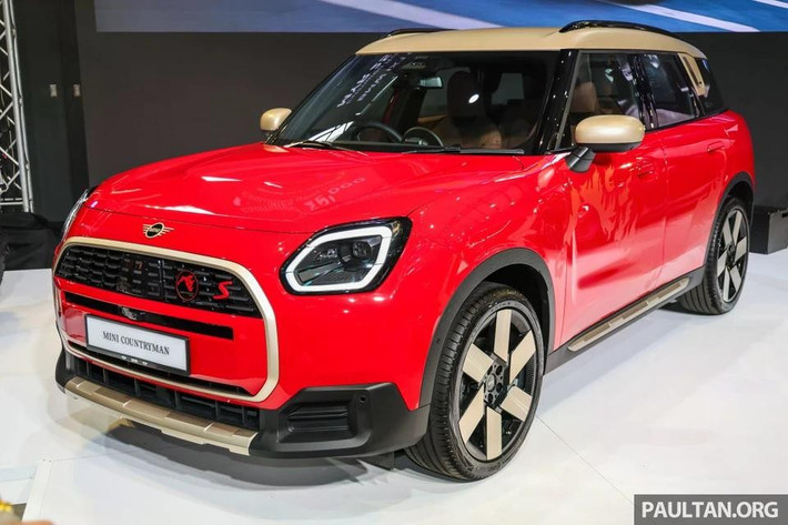 Kỷ niệm năm Bính Ngọ 2026 "Ngựa Lửa", MINI đã giới thiệu chiếc SUV phiên bản giới hạn Countryman S Fiery Stallion Edition tại thị trường Malaysia.