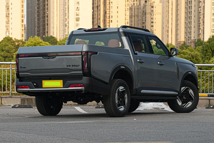 Điều đáng chú ý hơn là Nissan Frontier Pro có thể sẽ được bán tại thị trường ngoài Trung Quốc. Nếu hãng giữ được mức giá hợp lý, đây có thể là lựa chọn hấp dẫn đáng để cân nhắc trong phân khúc xe bán tải cỡ trung.