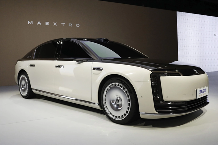 Sau hai ngày, số đơn đặt hàng tăng lên 2.100 và đến ngày 6/6, Huawei thông báo đã ghi nhận tổng cộng 3.600 đơn hàng trong 7 ngày đầu tiên.