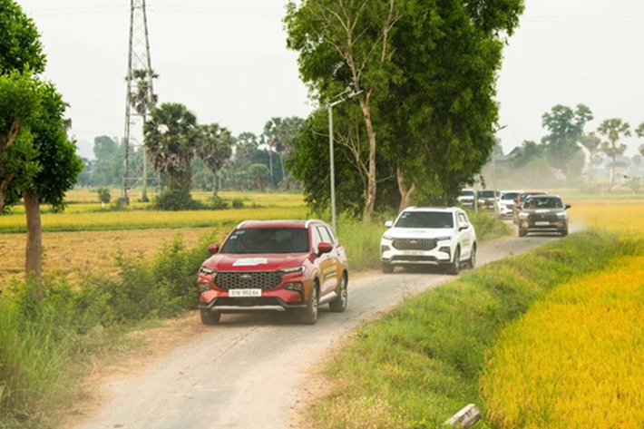 Đáng chú ý, mức giá sau ưu đãi của Territory bản Trend hiện còn thấp hơn các mẫu xe nằm ở phân khúc dưới như: Hyundai Creta bản Cao cấp và Mitsubishi Xforce Ultimate, đều có giá khoảng 705 triệu đồng.