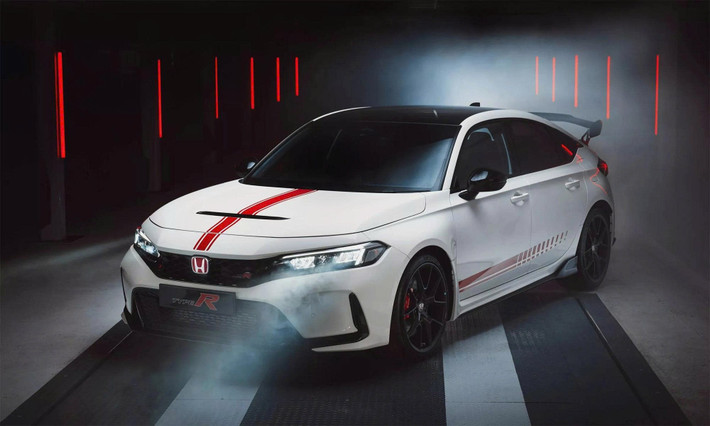 Honda chính thức giới thiệu Civic Type R Ultimate Edition, phiên bản giới hạn chỉ 40 chiếc, đánh dấu sự chia tay mẫu hatchback hiệu suất cao này tại thị trường châu Âu vào năm 202