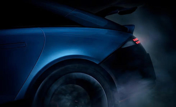 Bên trong cabin, Hyundai sẽ bổ sung các chi tiết riêng biệt như ghế thể thao, vô-lăng ba chấu N, màn hình tùy biến phong cách đua, cùng các tinh chỉnh phần mềm hỗ trợ track-day tương tự người anh em crossover Ioniq 5 N.