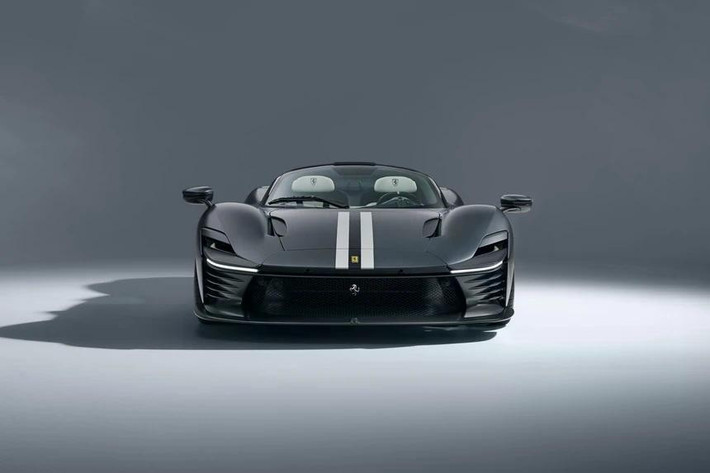 Dự án nâng cấp Ferrari Daytona SP3 được thực hiện thủ công tại cơ sở của Novitec tại Stetten, Unterallgäu (Đức), chủ yếu tập trung vào thay đổi cơ cấu vận hành.