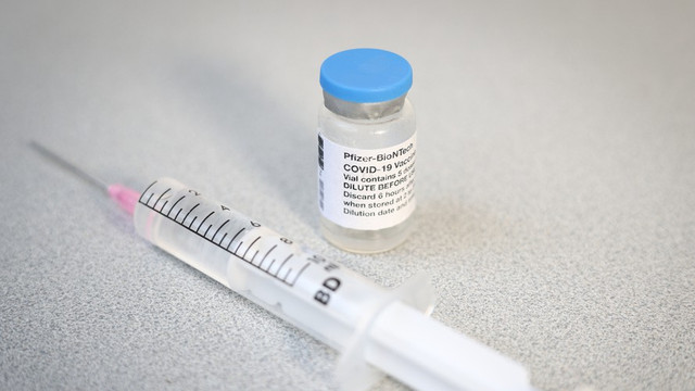Các nước đang tiêm vaccine ngừa Covid-19 cho trẻ em như thế nào? - Hình 5 Cac nuoc dang tiem vaccine ngua Covid-19 cho tre em nhu the nao?-Hinh-5