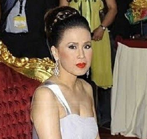 Nhan sắc 5 người vợ của Quốc vương Thái Lan - Hình 9 Nhan sac 5 nguoi vo cua Quoc vuong Thai Lan-Hinh-9