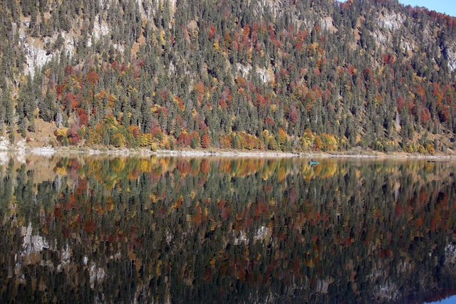 Những thời khắc giao mùa tuyệt đẹp ở khắp nơi trên thế giới - Hình 4 Nhung thoi khac giao mua tuyet dep o khap noi tren the gioi-Hinh-4