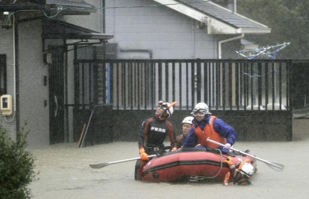 Sức tàn phá khủng khiếp của siêu bão Hagibis ở Nhật Bản Suc tan pha khung khiep cua sieu bao Hagibis o Nhat Ban