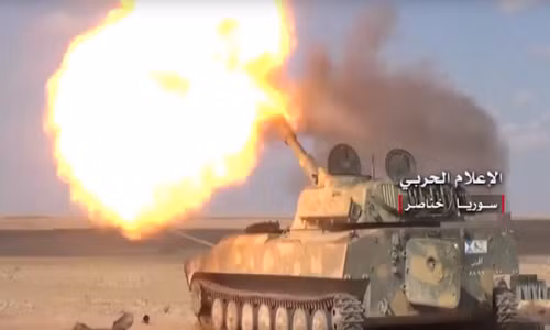 Quan doi Syria oanh kich mua ten lua vao can cu khung bo tai Kabani