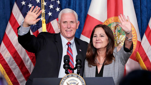 Biết gì về phu nhân của Phó Tổng thống Mỹ Mike Pence - Hình 6 Biet gi ve phu nhan cua Pho Tong thong My Mike Pence-Hinh-6