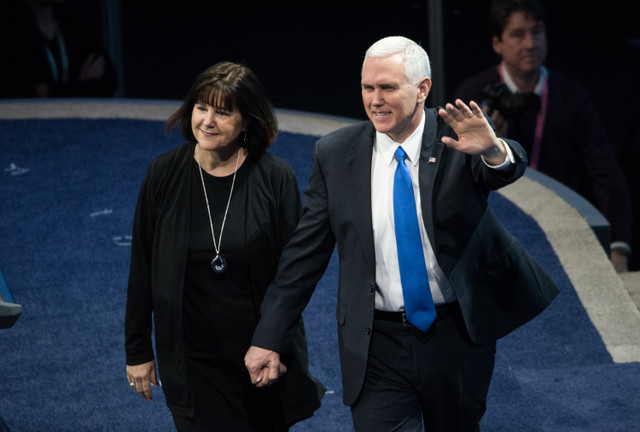 Biết gì về phu nhân của Phó Tổng thống Mỹ Mike Pence - Hình 9 Biet gi ve phu nhan cua Pho Tong thong My Mike Pence-Hinh-9