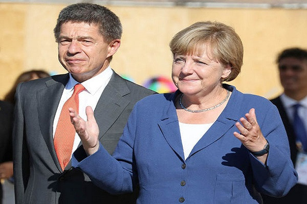 Biết gì về về phu quân của Thủ tướng Đức Angela Merkel? - Hình 6 Biet gi ve ve phu quan cua Thu tuong Duc Angela Merkel?-Hinh-6