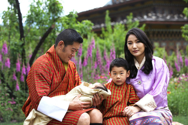 Tổ ấm của Hoàng hậu Bhutan xinh đẹp - Hình 9 To am cua Hoang hau Bhutan xinh dep-Hinh-9
