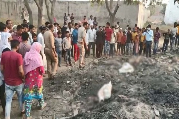 Ớn lạnh khi hát hiện thi thể phụ nữ không đầu ở bãi rác On lanh khi hat hien thi the phu nu khong dau o bai rac