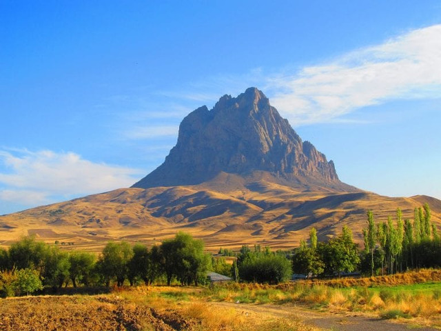 Những điều thú vị về đất nước Azerbaijan có thể bạn chưa biết - Hình 6 Nhung dieu thu vi ve dat nuoc Azerbaijan co the ban chua biet-Hinh-6