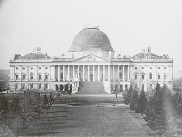 Kinh ngạc những sự thật thú vị về Điện Capitol ở Mỹ - Hình 4 Kinh ngac nhung su that thu vi ve Dien Capitol o My-Hinh-4