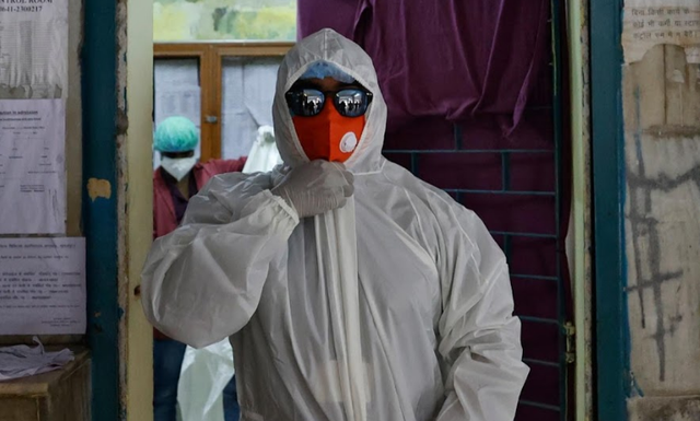 Hiện thực khắc nghiệt ở bệnh viện chữa COVID-19 tại Ấn Độ - Hình 11 Hien thuc khac nghiet o benh vien chua COVID-19 tai An Do-Hinh-11