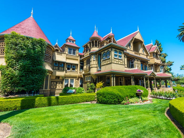 Điều kỳ lạ trong căn biệt thự bí ẩn Winchester ở Mỹ - Hình 8 Dieu ky la trong can biet thu bi an Winchester o My-Hinh-8
