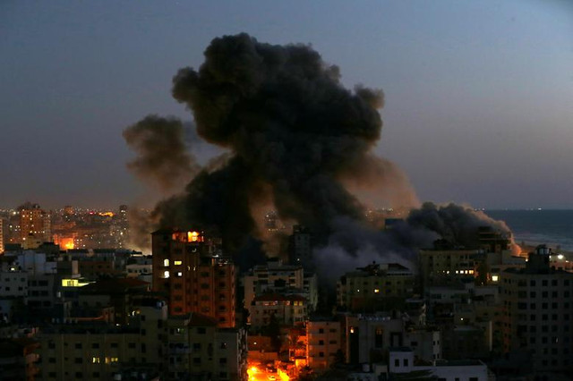 Cận cảnh Dải Gaza tan hoang sau đòn không kích của Israel Can canh Dai Gaza tan hoang sau don khong kich cua Israel