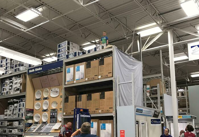 Những đứa trẻ siêu nghịch ngợm khiến phụ huynh 'tăng xông' - Hình 2 Nhung dua tre sieu nghich ngom khien phu huynh 'tang xong'-Hinh-2