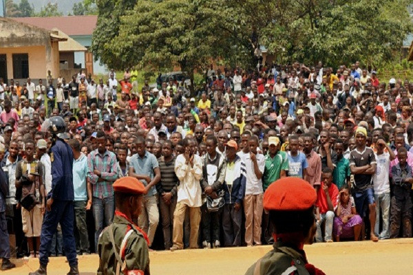 Rúng động vụ thảm sát dân thường khiến hàng chục người chết Rung dong vu tham sat dan thuong khien hang chuc nguoi chet