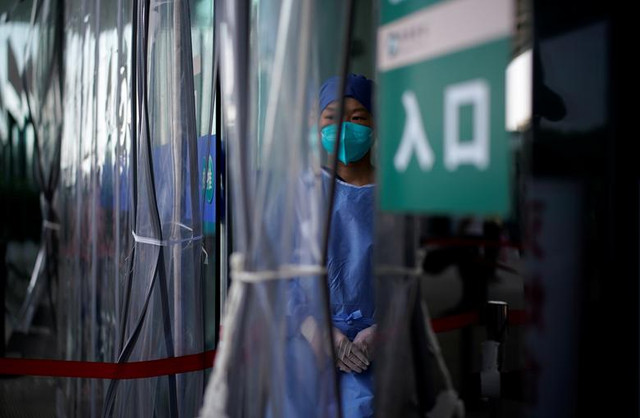 Hinh anh moi nhat ve cuoc song noi tung la tam dich Vu Han-Hinh-11