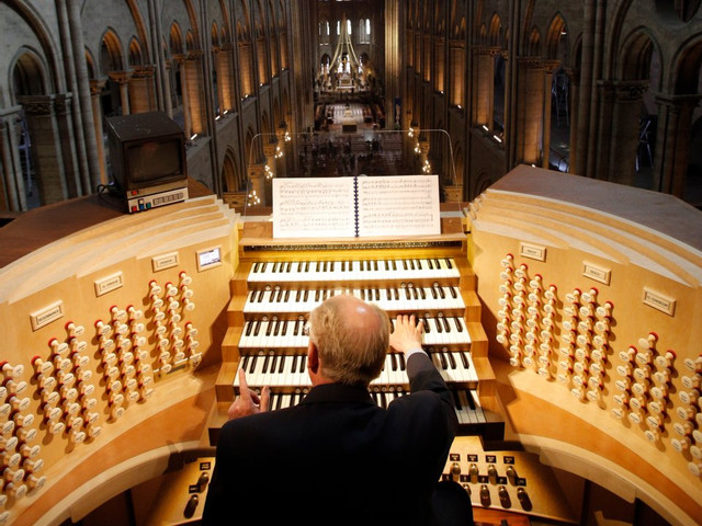 Cháy nhà thờ Đức Bà Paris: Những cổ vật vô giá nào được cứu? - Hình 11 Chay nha tho Duc Ba Paris: Nhung co vat vo gia nao duoc cuu?-Hinh-11