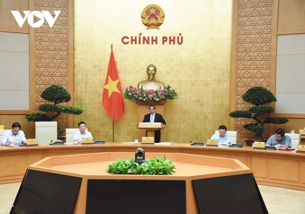 Thủ tướng: Triển khai pháp luật phải nhanh, nếu không sẽ lỡ cơ hội Thu tuong: Trien khai phap luat phai nhanh, neu khong se lo co hoi