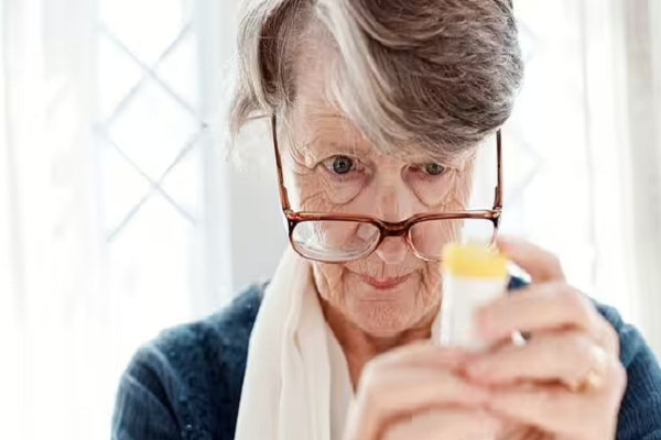 Loại vitamin giúp ngừa thoái hóa điểm vàng dẫn đến mất thị lực Loai vitamin giup ngua thoai hoa diem vang dan den mat thi luc