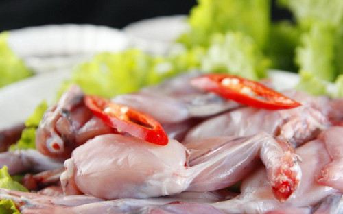 Vụ cá chép muối ủ chua: Loạt món lạ gây ngộ độc thực phẩm - Hình 12 Vu ca chep muoi u chua: Loat mon la gay ngo doc thuc pham-Hinh-12