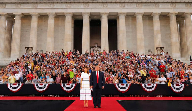 Nhìn lại 3 năm cầm quyền của Tổng thống Mỹ Donald Trump - Hình 5 Nhin lai 3 nam cam quyen cua Tong thong My Donald Trump-Hinh-5