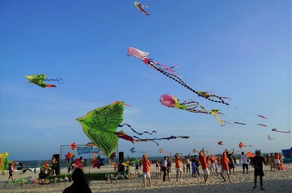 Doanh thu du lịch năm 2023 của Bình Thuận đạt 22.300 tỷ đồng - Hình 4 Doanh thu du lich nam 2023 cua Binh Thuan dat 22.300 ty dong-Hinh-4