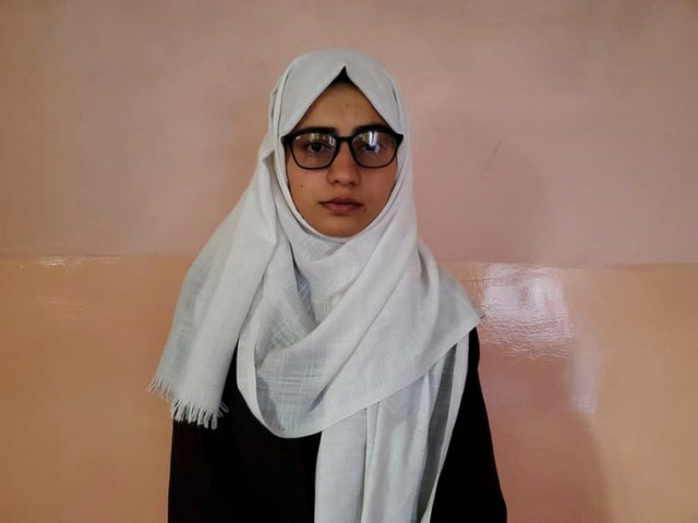 Loạt ảnh lớp học đặc biệt ngăn cách nam - nữ ở Afghanistan - Hình 10 Loat anh lop hoc dac biet ngan cach nam - nu o Afghanistan-Hinh-10