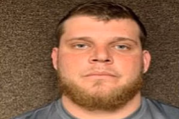 Chu cuong hiep chau gai roi thue sat thu 